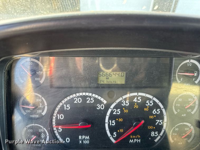 image for item DH9821 2005 Freightliner M2 dump truck