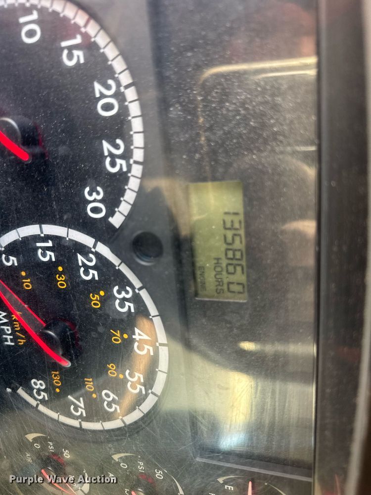 image for item DH9821 2005 Freightliner M2 dump truck