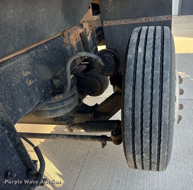 image for item DH9821 2005 Freightliner M2 dump truck