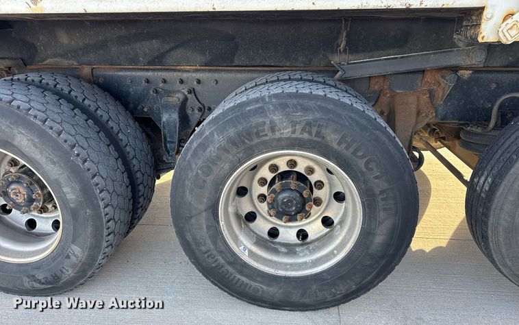 image for item DH9821 2005 Freightliner M2 dump truck