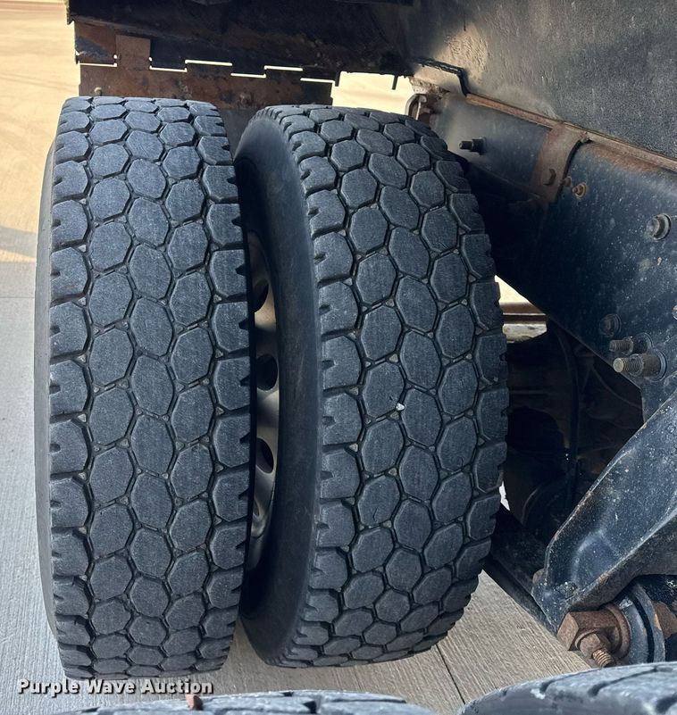 image for item DH9821 2005 Freightliner M2 dump truck