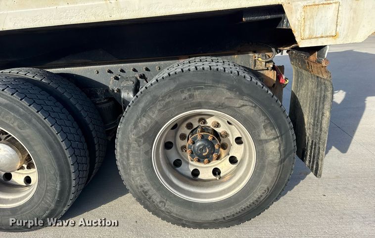 image for item DH9821 2005 Freightliner M2 dump truck