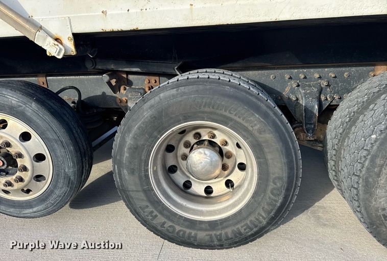 image for item DH9821 2005 Freightliner M2 dump truck