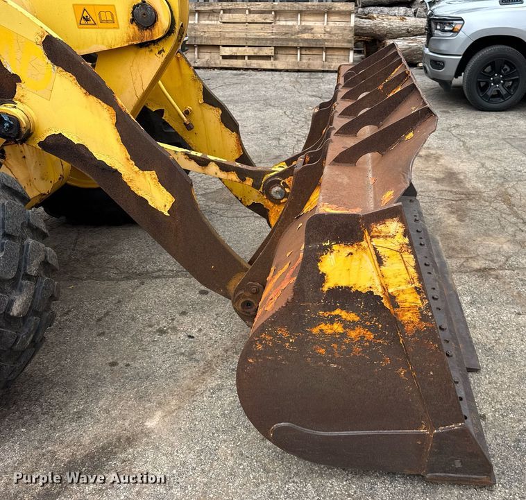 image for item DH9822 2002 New Holland LW110 wheel loader