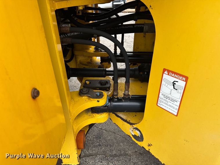 image for item DH9822 2002 New Holland LW110 wheel loader