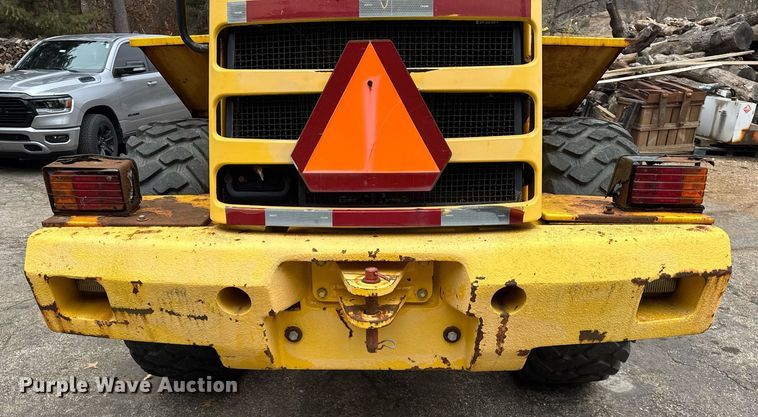 image for item DH9822 2002 New Holland LW110 wheel loader