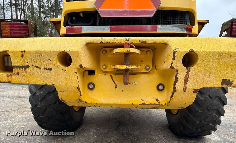 image for item DH9822 2002 New Holland LW110 wheel loader