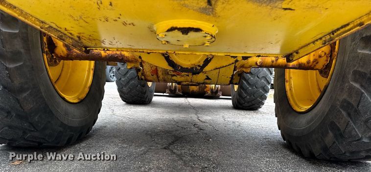 image for item DH9822 2002 New Holland LW110 wheel loader