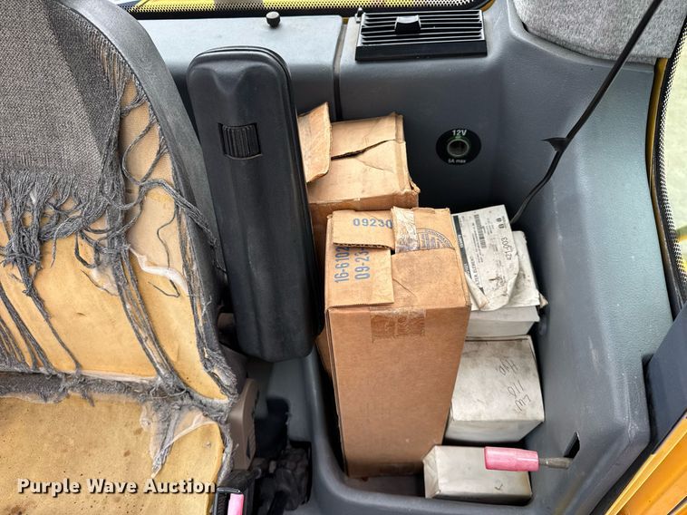 image for item DH9822 2002 New Holland LW110 wheel loader