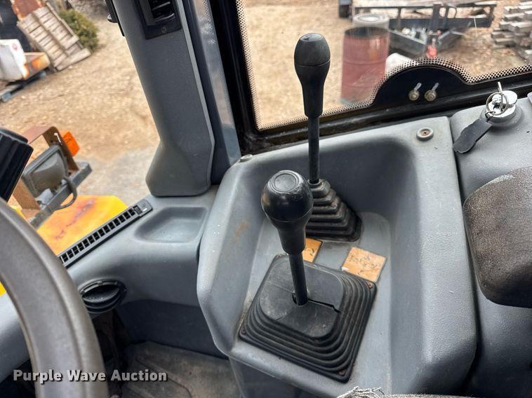 image for item DH9822 2002 New Holland LW110 wheel loader