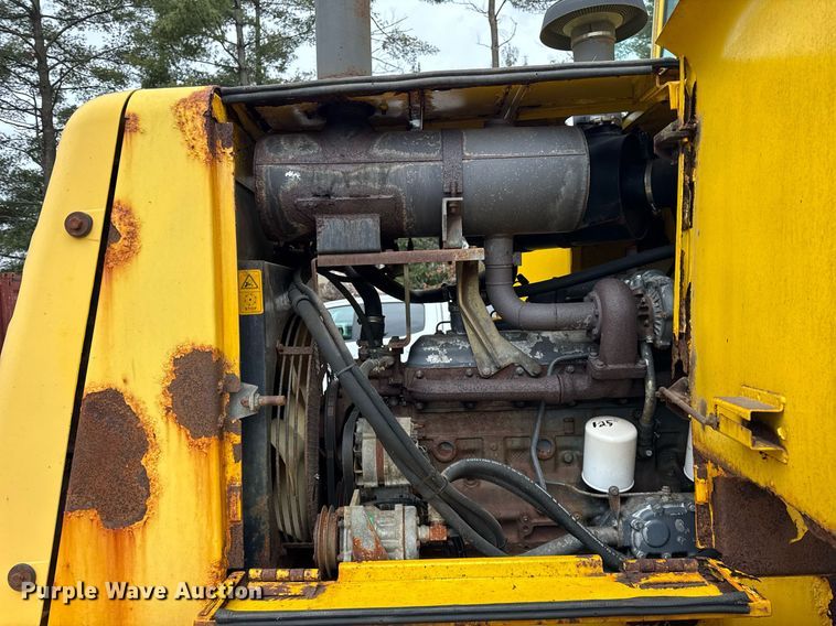 image for item DH9822 2002 New Holland LW110 wheel loader