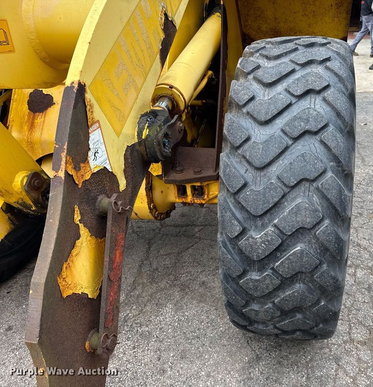 image for item DH9822 2002 New Holland LW110 wheel loader