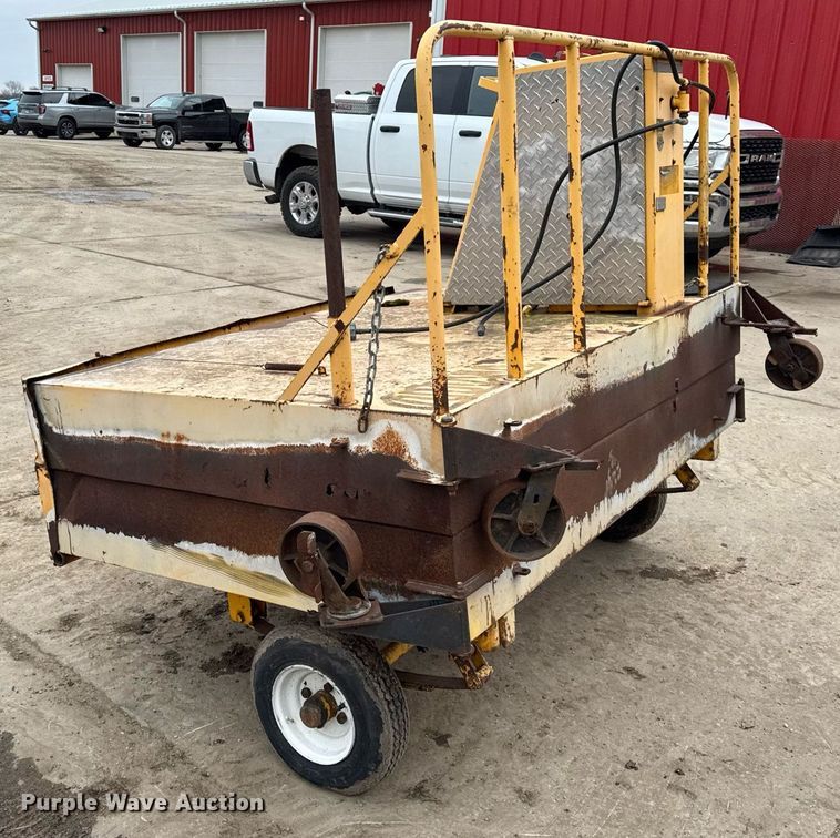 image for item DH9835 KM International 4-48 infrared asphalt heater