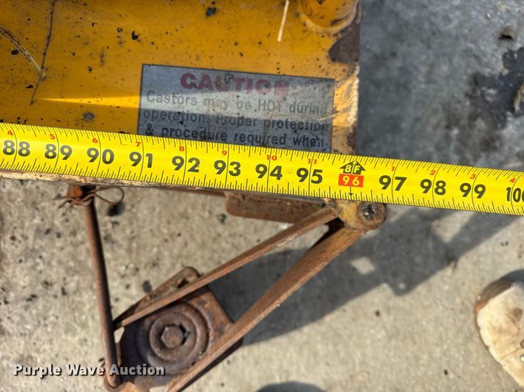 image for item DH9835 KM International 4-48 infrared asphalt heater