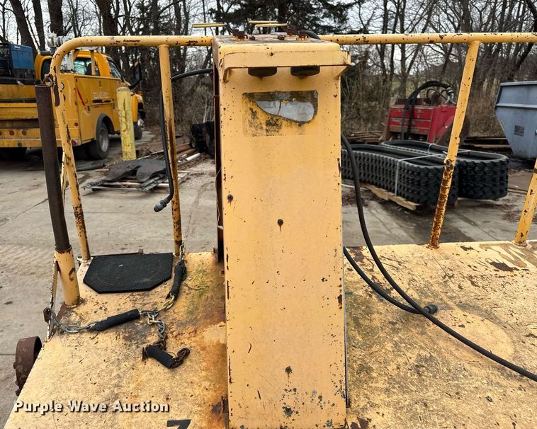 image for item DH9835 KM International 4-48 infrared asphalt heater