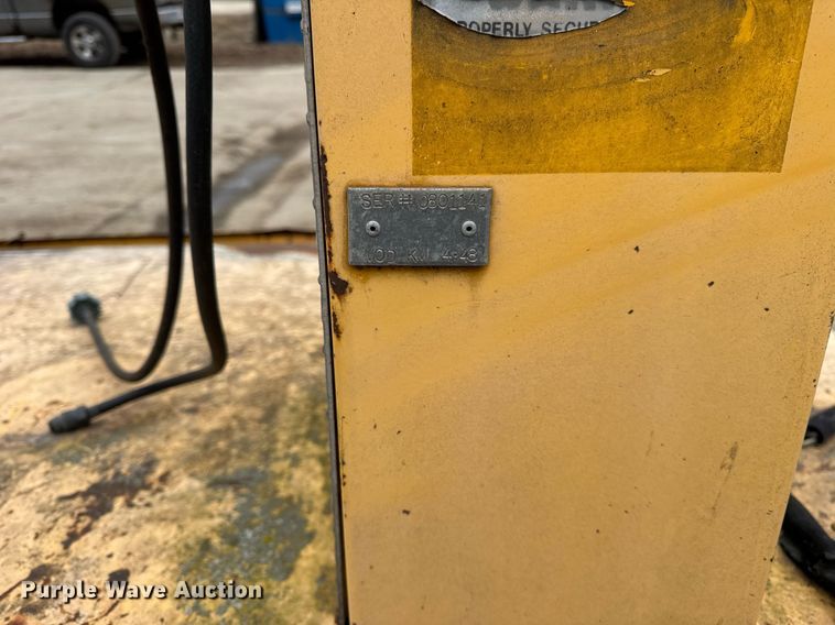 image for item DH9835 KM International 4-48 infrared asphalt heater