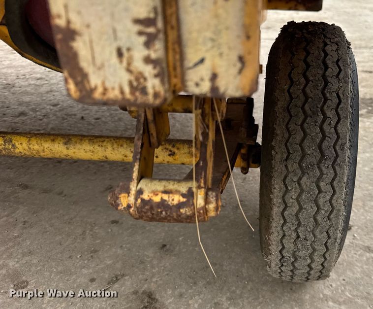 image for item DH9835 KM International 4-48 infrared asphalt heater