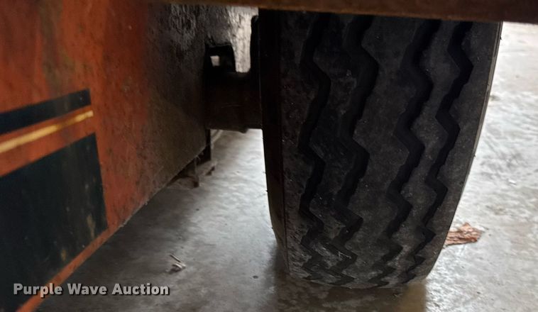 image for item DH9843 1990 Owens Classic tilt deck equipment trailer