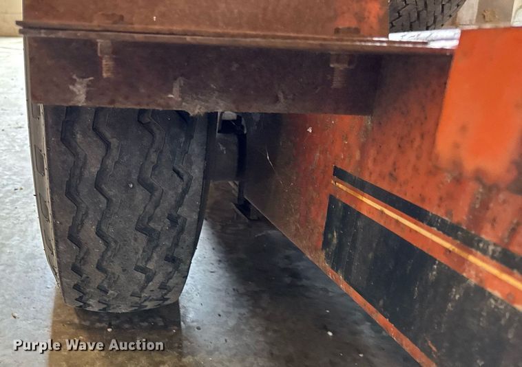 image for item DH9843 1990 Owens Classic tilt deck equipment trailer