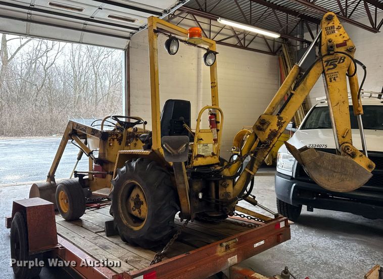 image for item DH9843 1990 Owens Classic tilt deck equipment trailer