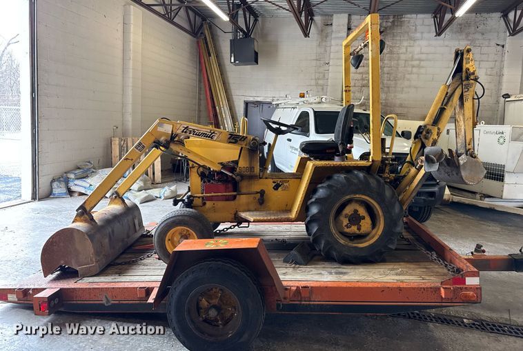 image for item DH9843 1990 Owens Classic tilt deck equipment trailer