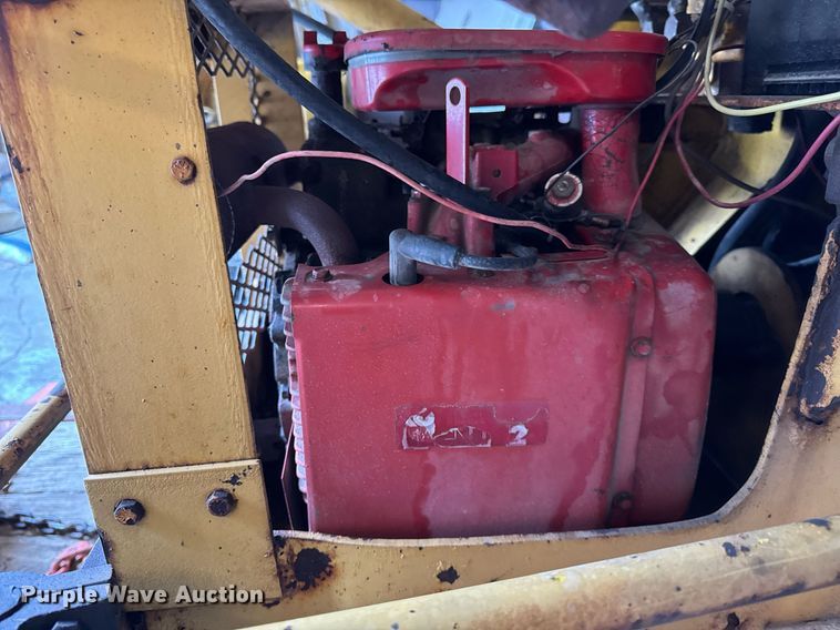 image for item DH9843 1990 Owens Classic tilt deck equipment trailer