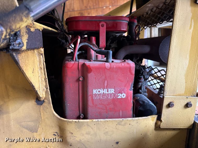 image for item DH9843 1990 Owens Classic tilt deck equipment trailer