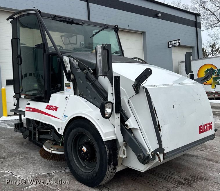 image for item DH9849 2012 Elgin Pelican sweeper