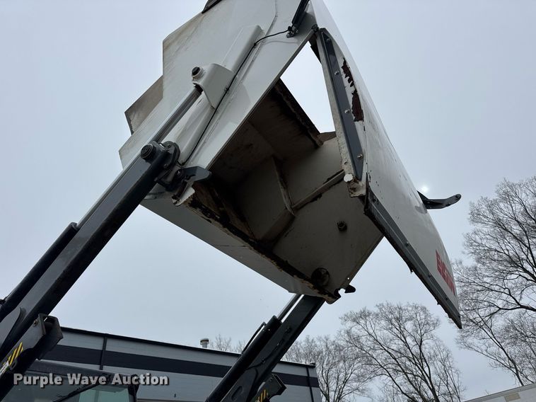 image for item DH9849 2012 Elgin Pelican sweeper