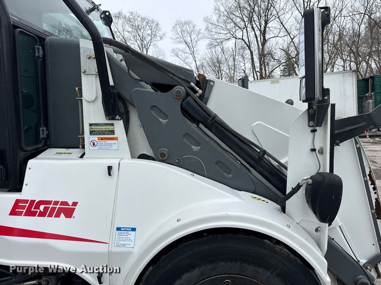 image for item DH9849 2012 Elgin Pelican sweeper