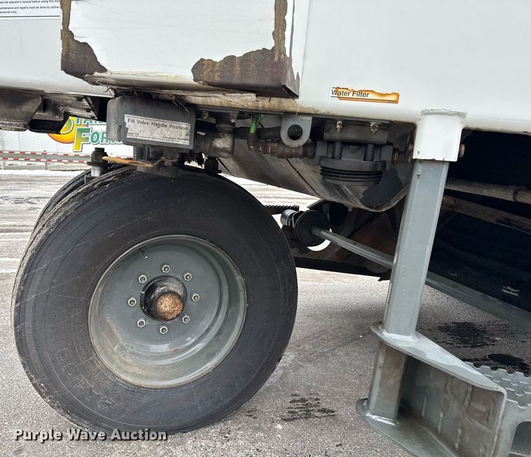 image for item DH9849 2012 Elgin Pelican sweeper