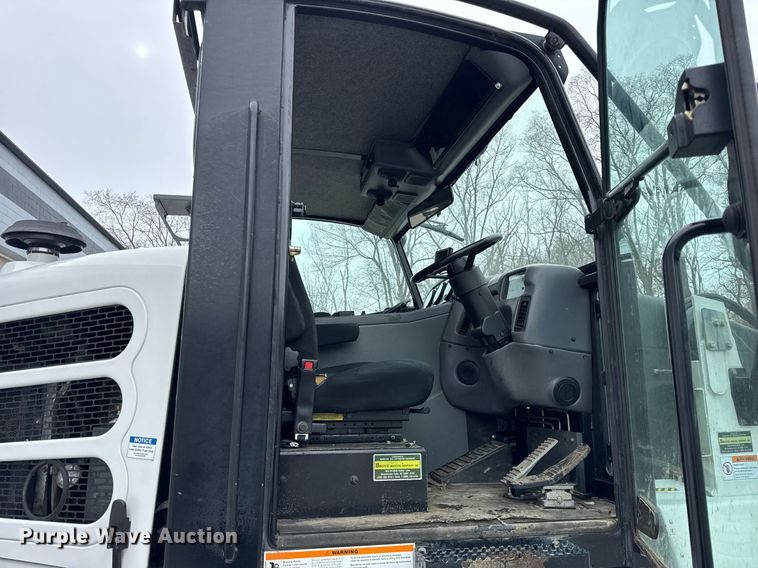 image for item DH9849 2012 Elgin Pelican sweeper