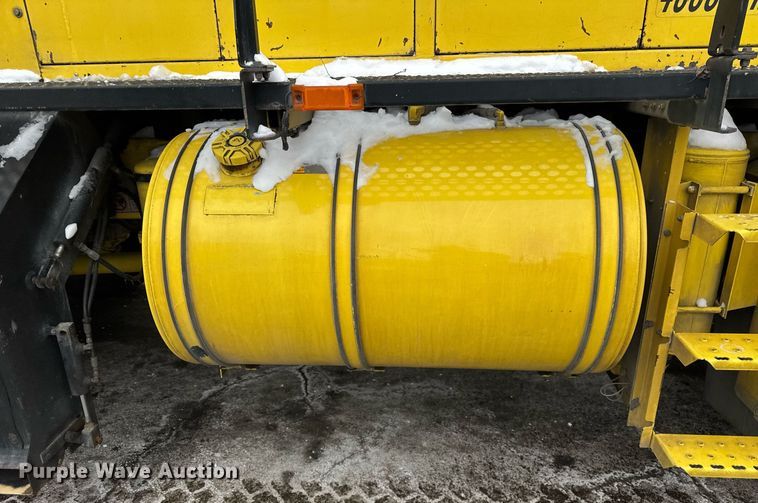 image for item DH9850 2005 MB Companies Oshkosh HB2723 street sweeper truck