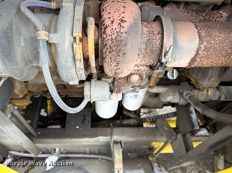 image for item DH9850 2005 MB Companies Oshkosh HB2723 street sweeper truck