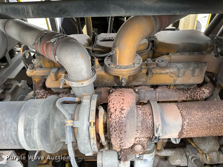 image for item DH9850 2005 MB Companies Oshkosh HB2723 street sweeper truck