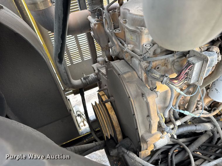 image for item DH9850 2005 MB Companies Oshkosh HB2723 street sweeper truck