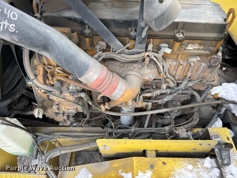 image for item DH9850 2005 MB Companies Oshkosh HB2723 street sweeper truck