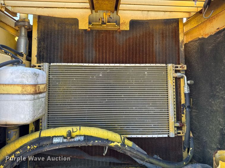 image for item DJ9768 1995 Komatsu PC200LC-6L excavator