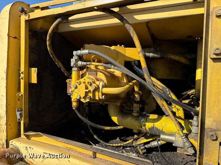 image for item DJ9768 1995 Komatsu PC200LC-6L excavator