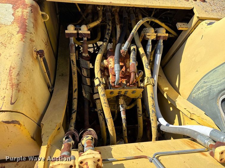 image for item DJ9768 1995 Komatsu PC200LC-6L excavator