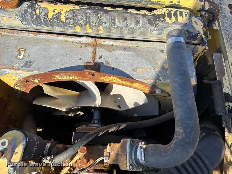 image for item DJ9768 1995 Komatsu PC200LC-6L excavator