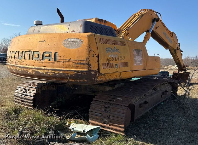 image for item DJ9769 1995 Hyundai Robex-290LC-3 excavator