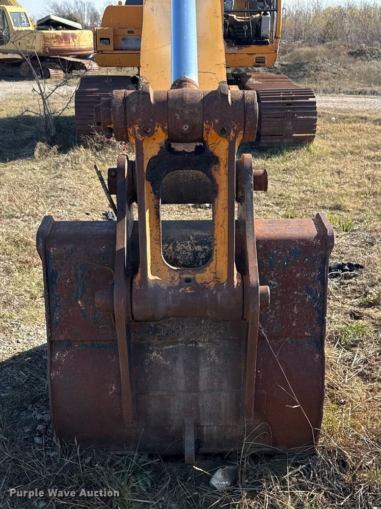 image for item DJ9769 1995 Hyundai Robex-290LC-3 excavator