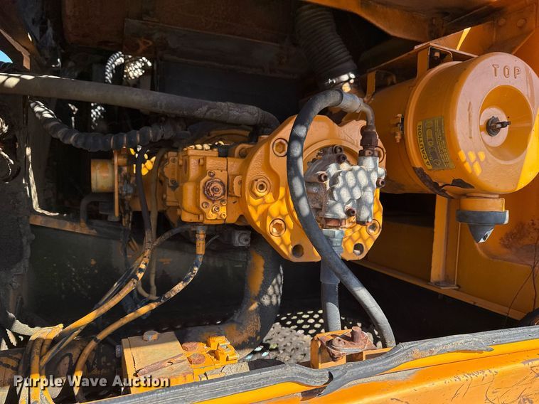 image for item DJ9769 1995 Hyundai Robex-290LC-3 excavator