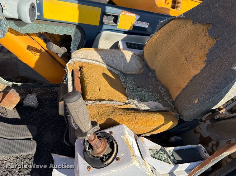 image for item DJ9769 1995 Hyundai Robex-290LC-3 excavator