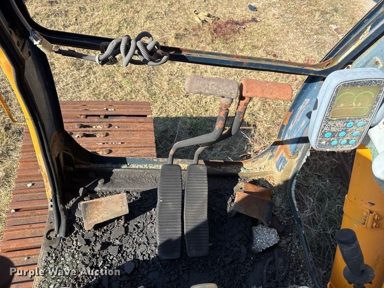 image for item DJ9769 1995 Hyundai Robex-290LC-3 excavator