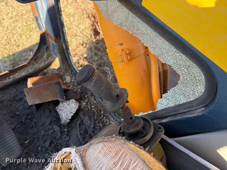 image for item DJ9769 1995 Hyundai Robex-290LC-3 excavator