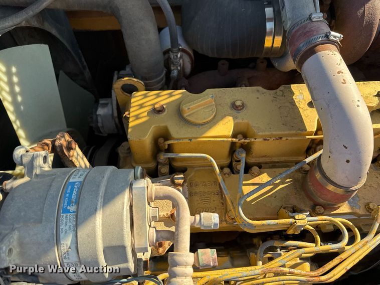 image for item DJ9769 1995 Hyundai Robex-290LC-3 excavator