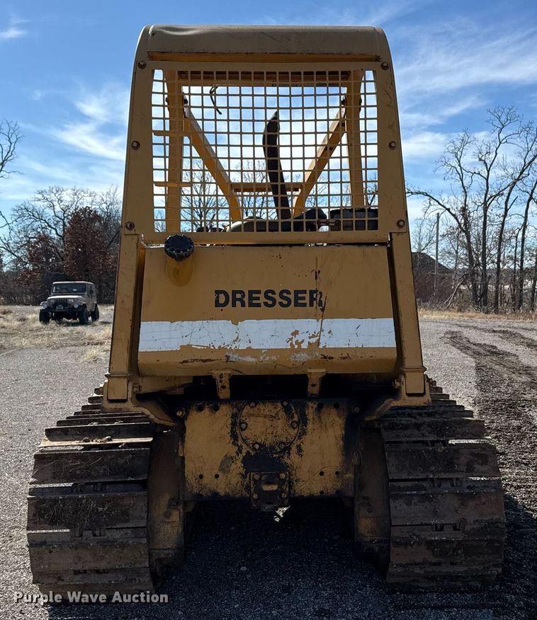 image for item DM5543 1994 Dresser TD9H dozer