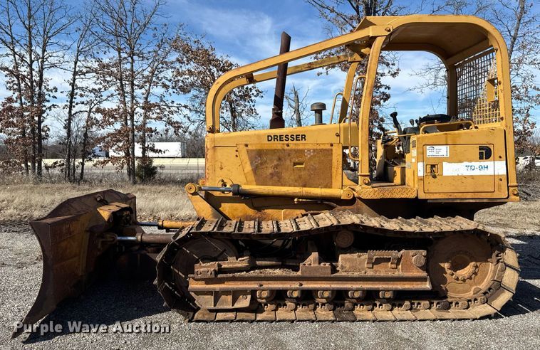 image for item DM5543 1994 Dresser TD9H dozer